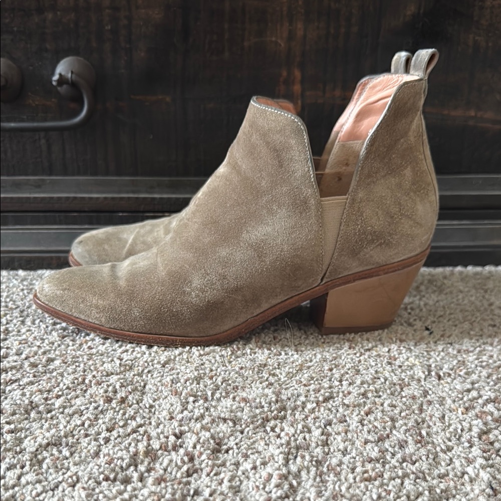 Sigerson Morrison Tan Ankle Booties with Elastic Panels - Picture 3 of 8